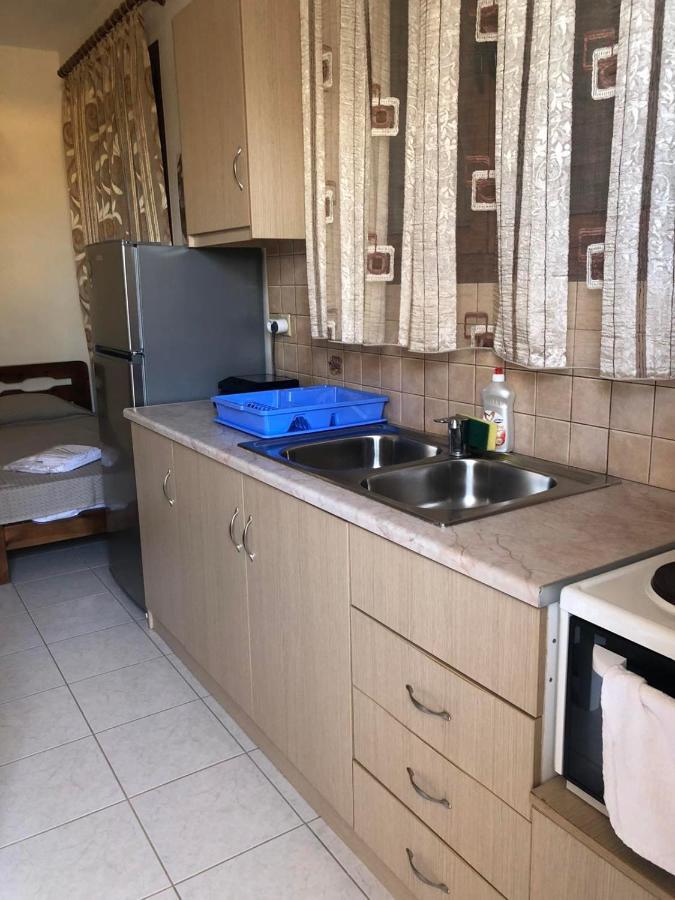 Savvas Apartments Plítra Esterno foto