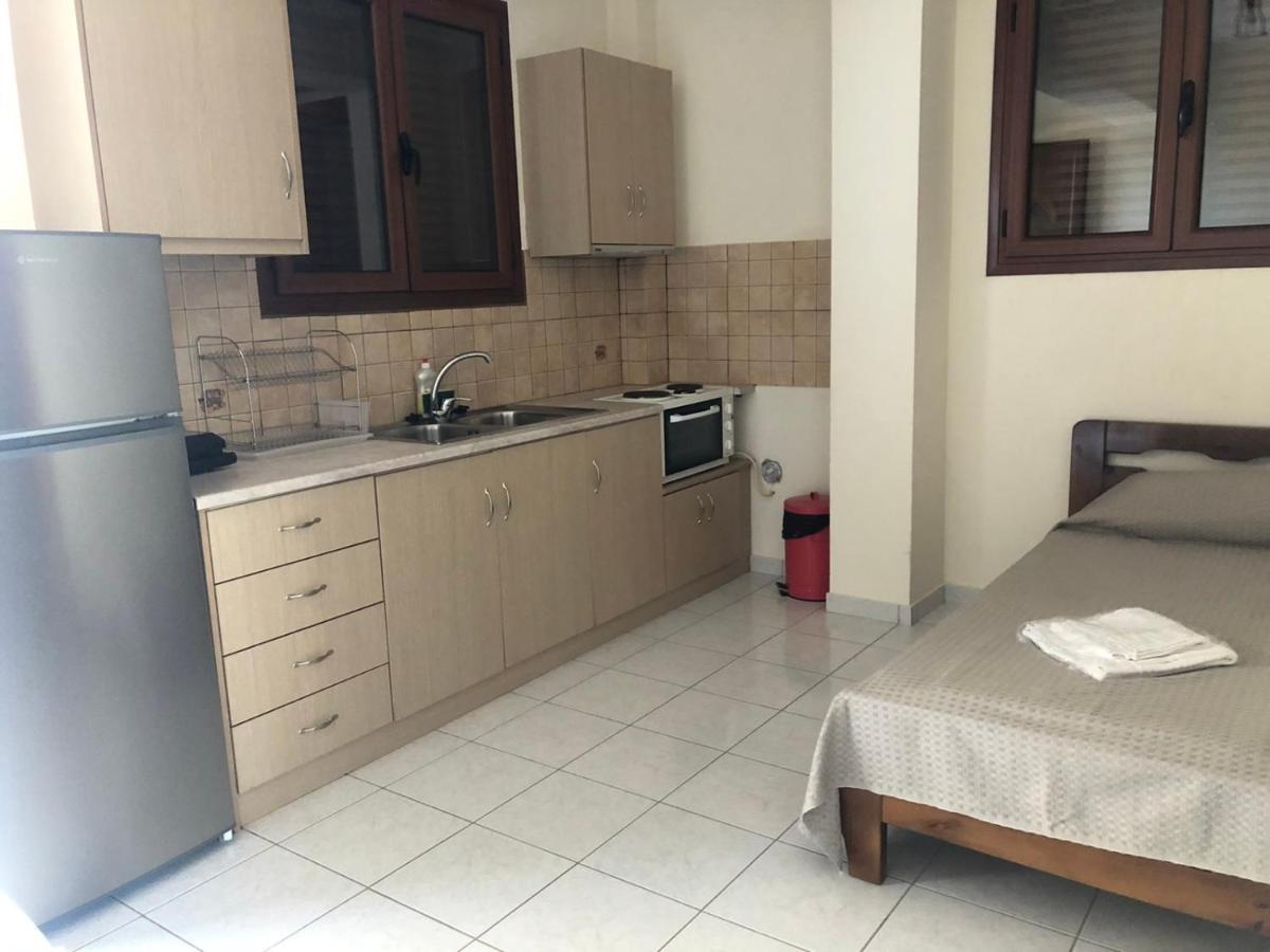Savvas Apartments Plítra Esterno foto