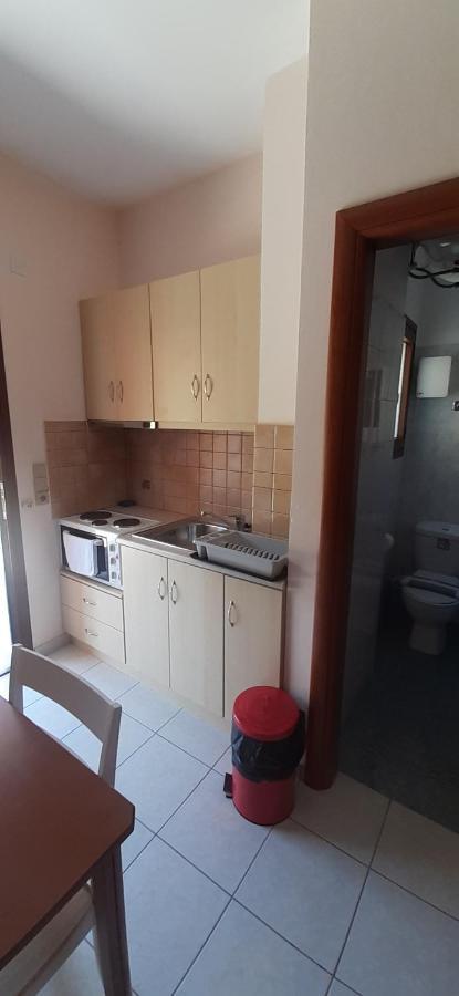 Savvas Apartments Plítra Esterno foto