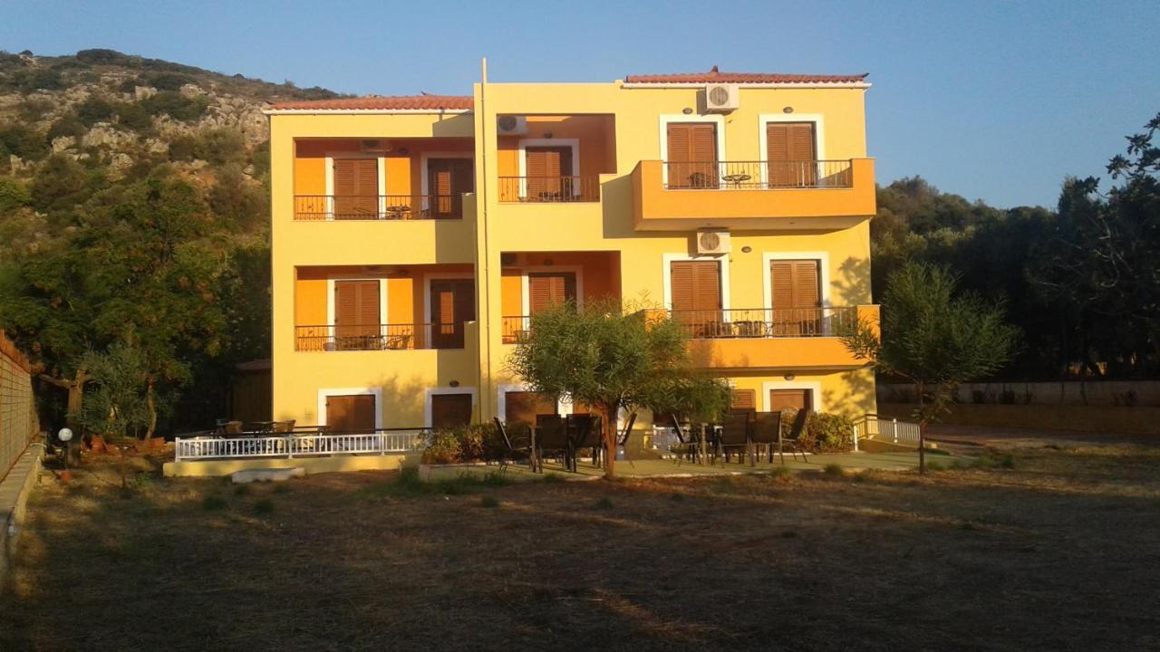 Savvas Apartments Plítra Esterno foto